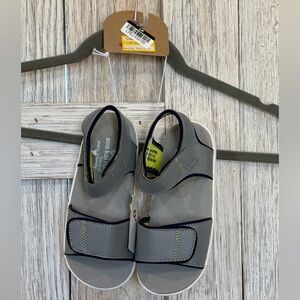 See Kai Run Grey Kids' Adjustable Sandals sz 12 toddler dirt on soles